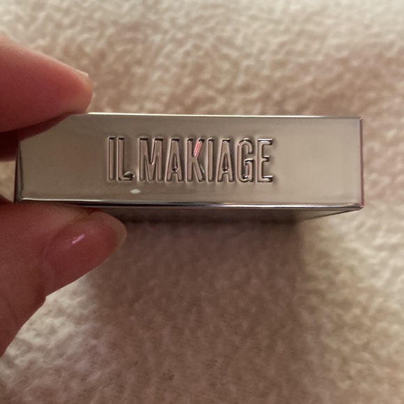 958 Eyes on the prize Color boss Made in Italy New unopened Eye Shadow - Picture 4 of 4